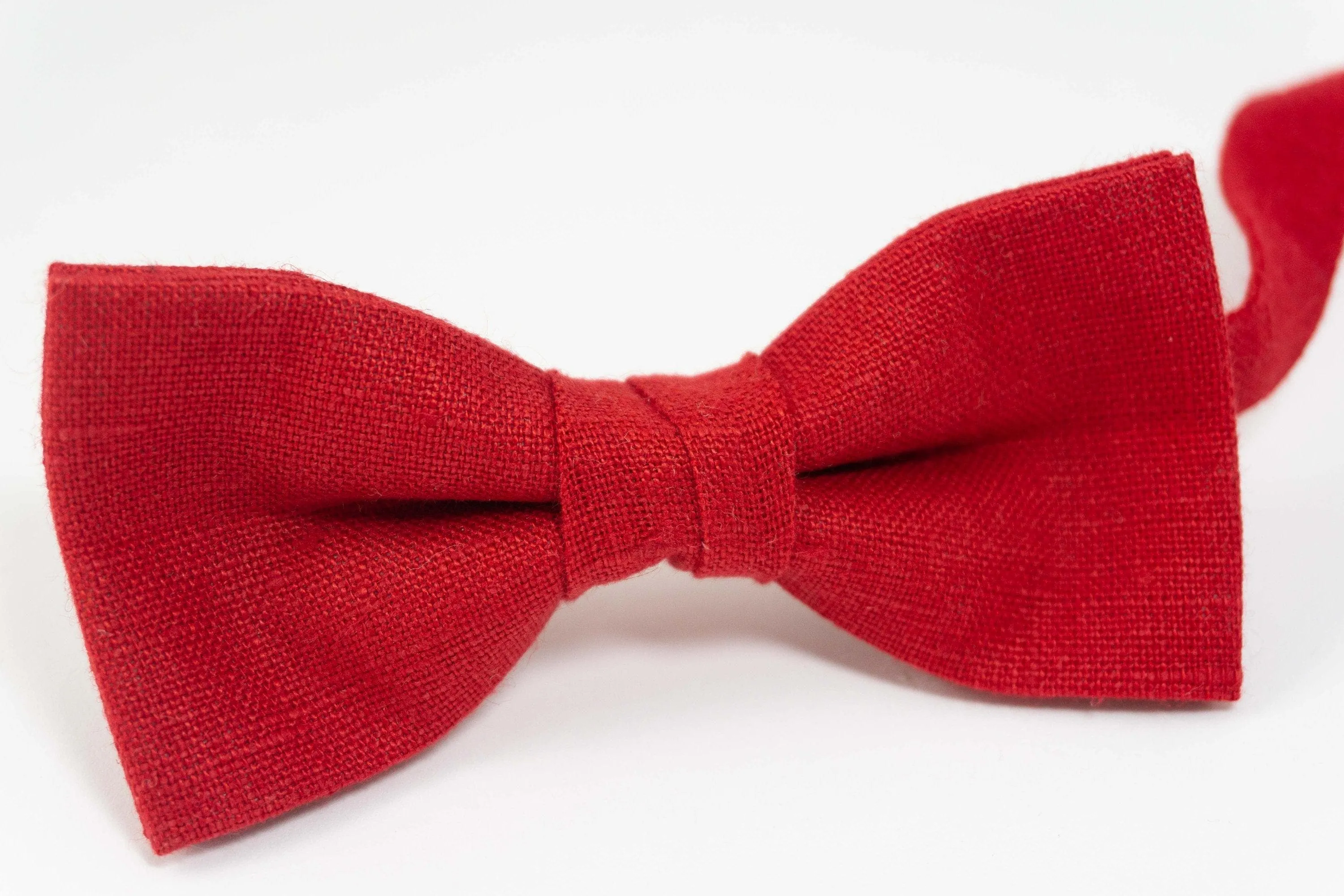 Adjustable Red Bow Tie for Men - Comfortable and Convenient Accessory