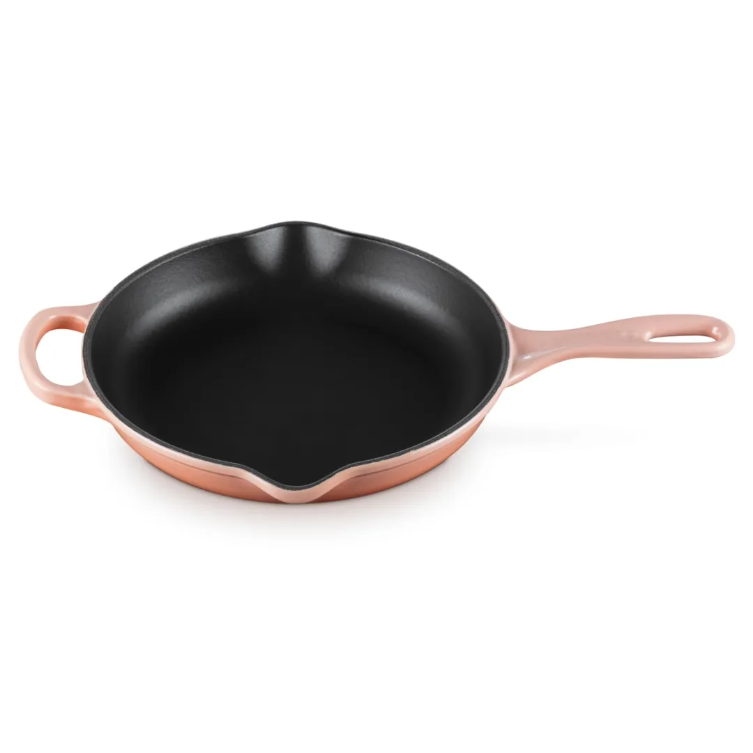 Le Creuset 9″ Signature Cast Iron Handle Skillet