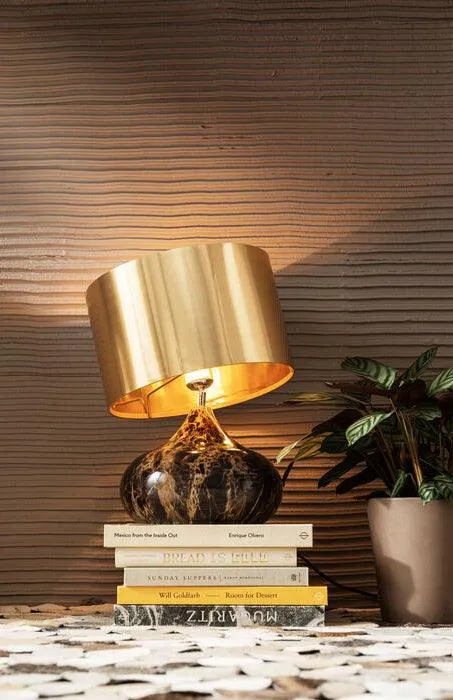 Mamo Deluxe Table Lamp