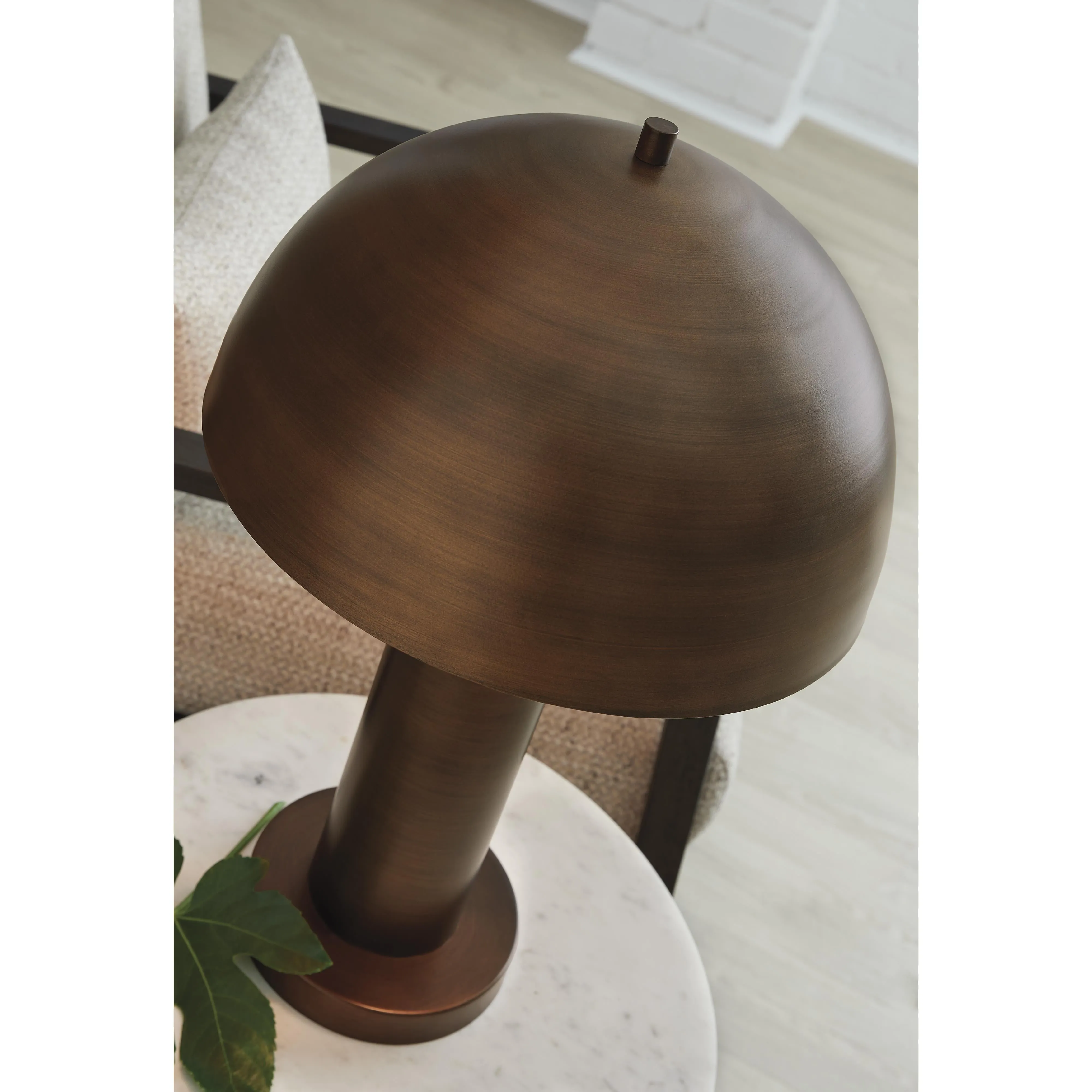 Signature Design by Ashley Wendfield Table Lamp L208434