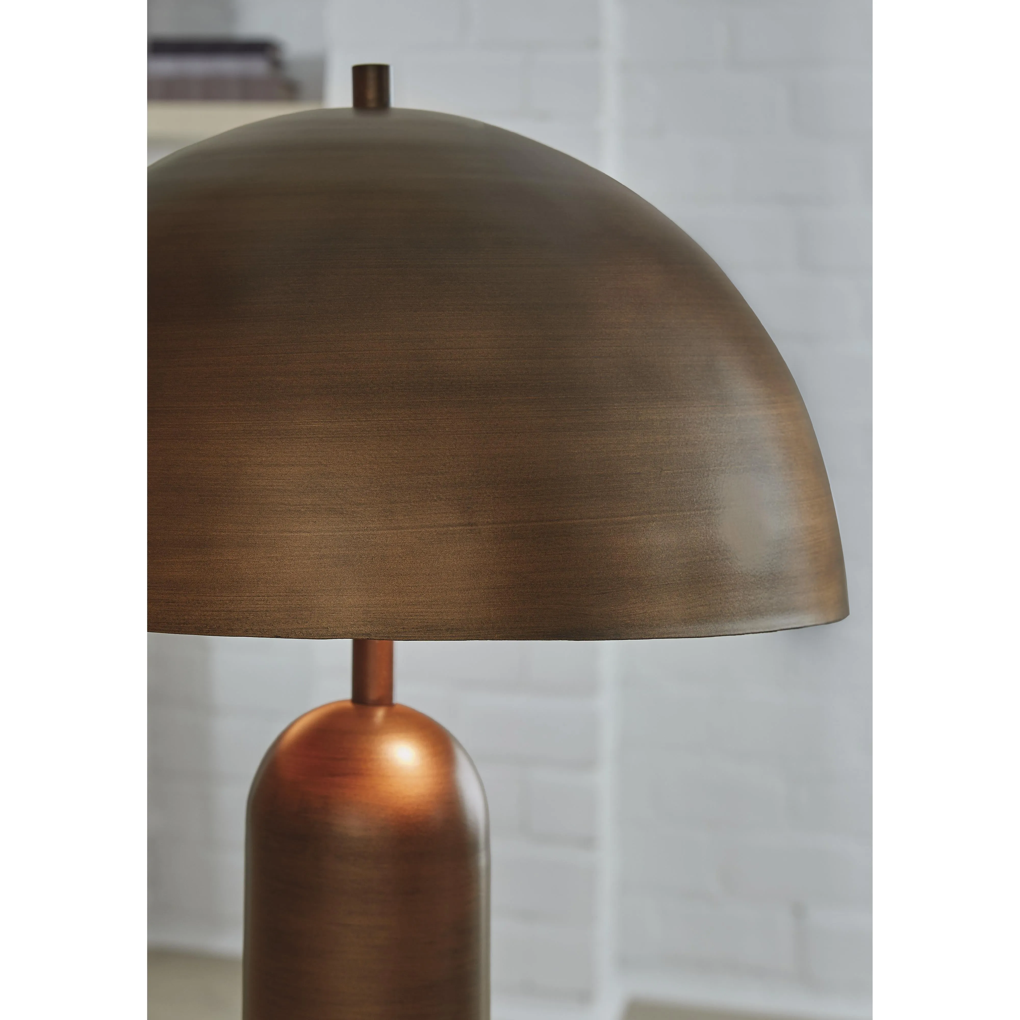 Signature Design by Ashley Wendfield Table Lamp L208434