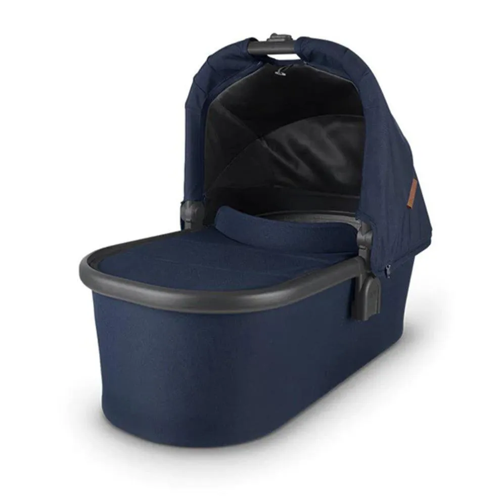 Vista/cruz 2 Carry Cot Noa